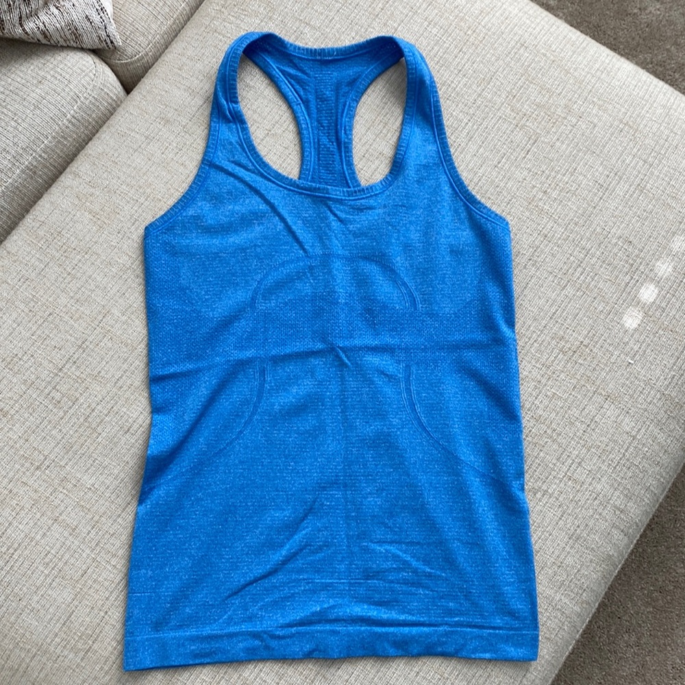 Lululemon tank